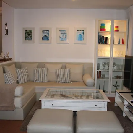 El Jardin Secreto De Elviria Apartment
