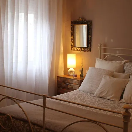 El Jardin Secreto De Elviria Apartment