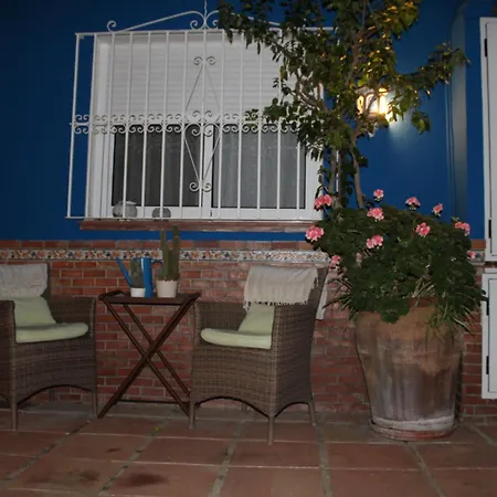 El Jardin Secreto De Elviria Apartment *
