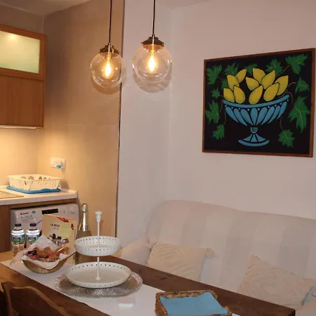 El Jardin Secreto De Elviria Apartment