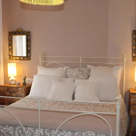 El Jardin Secreto De Elviria Apartment *