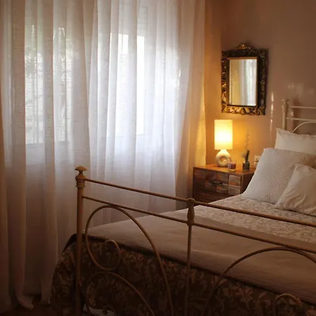El Jardin Secreto De Elviria Apartment *